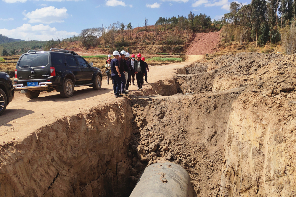 1621426168999929.jpg 各參建單位檢查施工現(xiàn)場.jpg