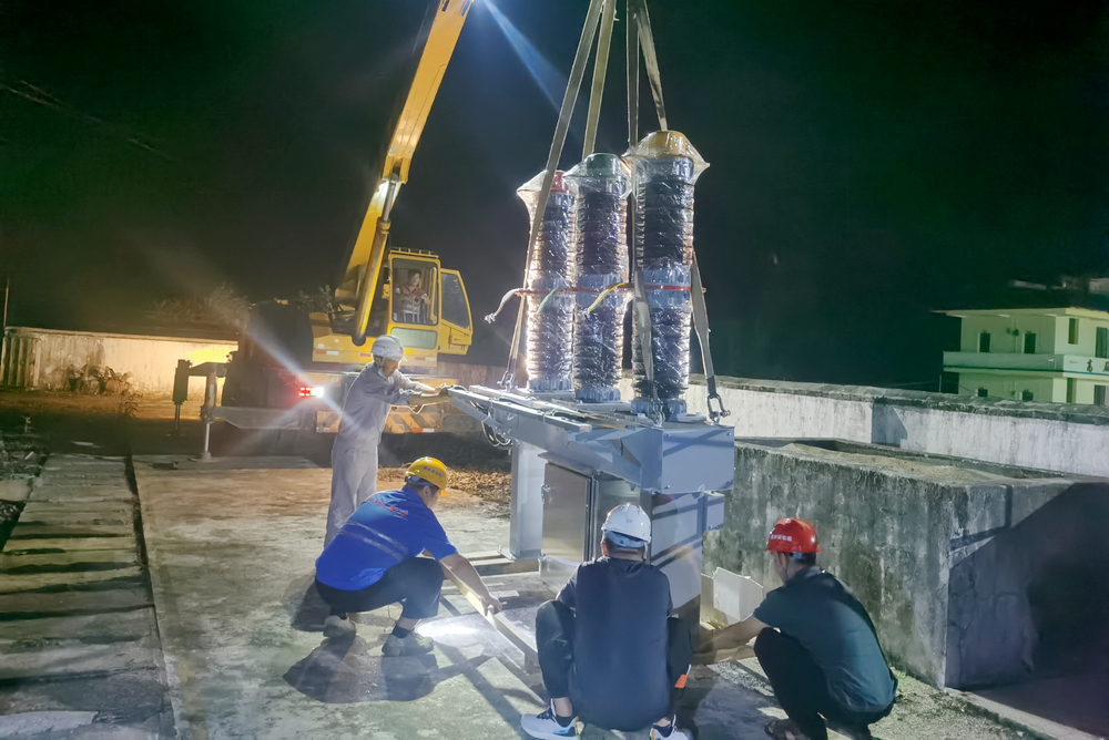 1622207615434793.jpg 排除35kV平南線灑水河T線斷路器故障.jpg