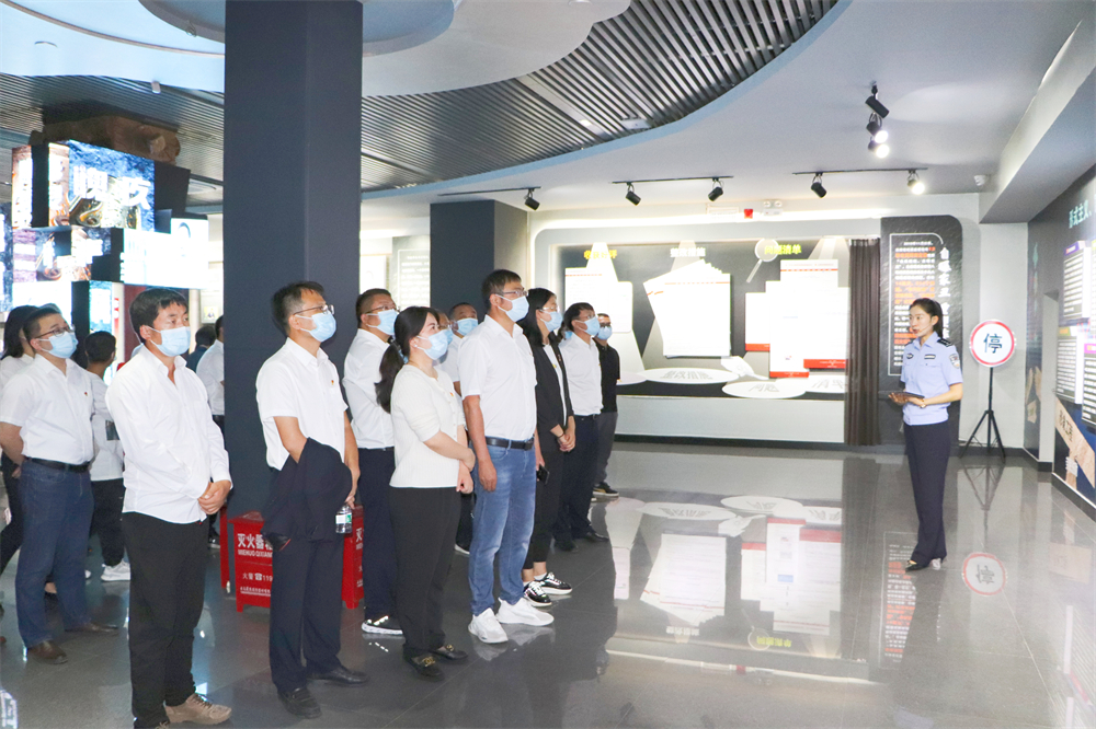 1658816687134345.jpg 101.jpg